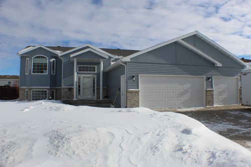 3548 Buchanan St S, Fargo, ND, 58104-7507 | Card Image