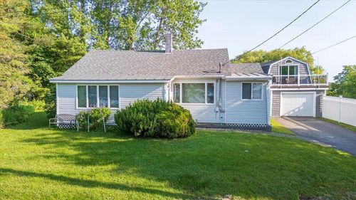 60 Waldo Avenue, Rockland, ME, 04841 | Card Image
