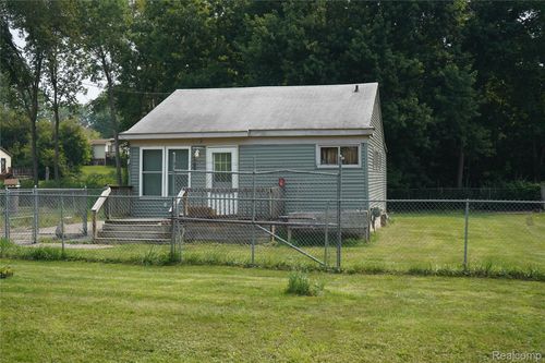 5462 Harry Street, Genesee Charter Township, MI, 48505 | Card Image