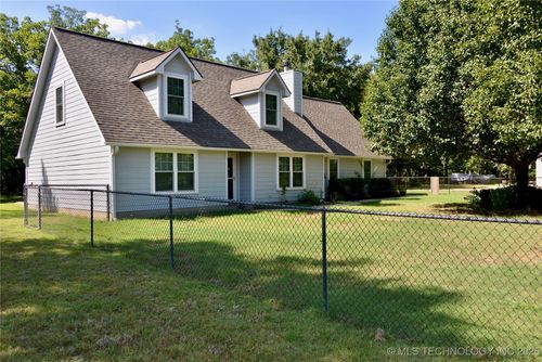 31095 S 180 Rd, Weleetka, OK, 74880-7119 | Card Image