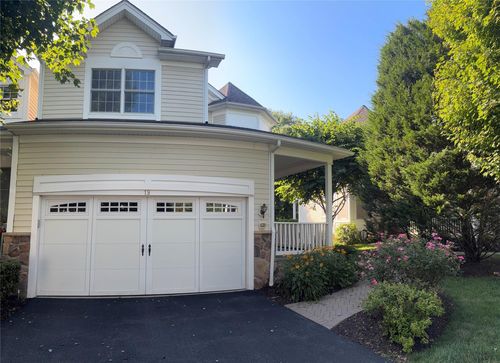 19 Augusta Dr, Cortlandt Mnr, NY, 10567-3113 | Card Image