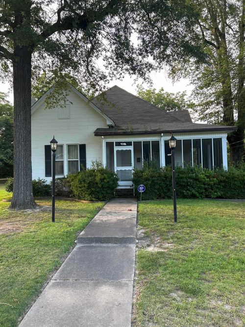 519 E 15th Ave, Pine Bluff, AR, 71601-5831 | Card Image
