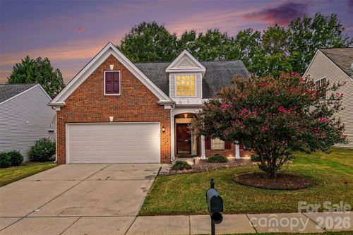 9532 Kestral Ridge Dr, Charlotte, NC, 28269-6214 | Card Image