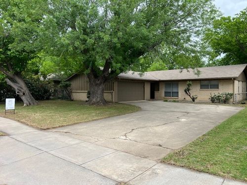 1716 Westchester St, Denton, TX, 76201-2553 | Card Image