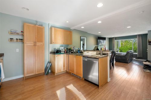 6896 Beaton Rd, Sooke, BC, V9Z0M3 | Card Image