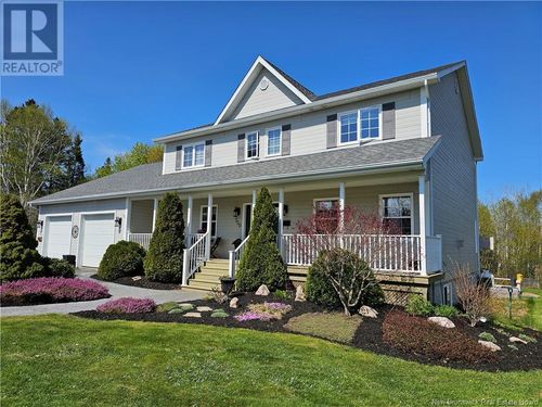 720 Assumption Crt, Bathurst, NB, E2A2V7 | Card Image