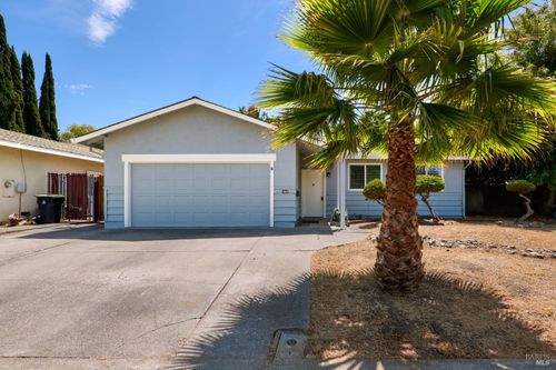 1013 Flicker Ln, Fairfield, CA, 94533-2416 | Card Image
