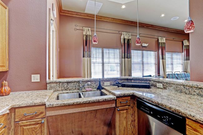 APT-304 - 6511 Emerald Dunes Dr, Condo with 2 bedrooms, 2 bathrooms and null parking in West Palm Beach FL | Image 54