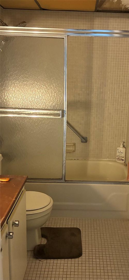 423-3321 Nw 47th Ter, Lauderdale Lakes, FL, 33319 | Card Image