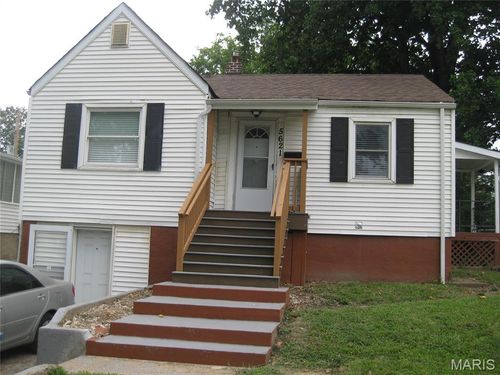 5621 Curry Ave, Saint Louis, MO, 63136-1115 | Card Image