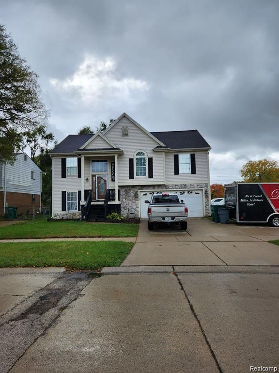 2nd St, Romulus, MI 48174