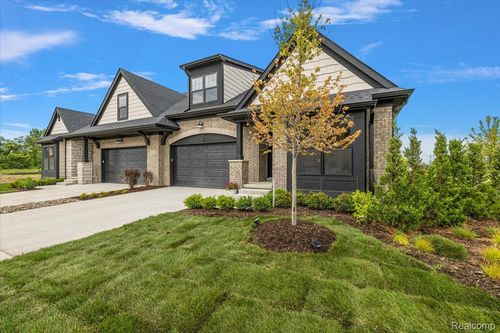 3-2027 Breckenridge Ct, Rochester Hills, MI, 48309-4912 | Card Image