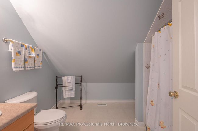 1075 Comak Cres, House other with 4 bedrooms, 4 bathrooms and 6 parking in Algonquin Highlands ON | Image 27