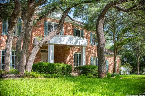 13819 Bluff Ln, San Antonio, TX, 78216-6303 | Card Image