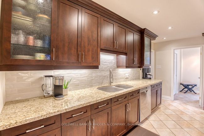 40 Blue Heron Crt, House other with 4 bedrooms, 4 bathrooms and 9 parking in Rockcliffe ON | Image 13
