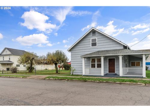 180 S 1st St, Creswell, OR, 97426 | Card Image