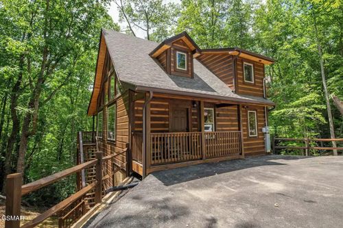 515 Deer Path Lane, Gatlinburg, TN, 37738 | Card Image