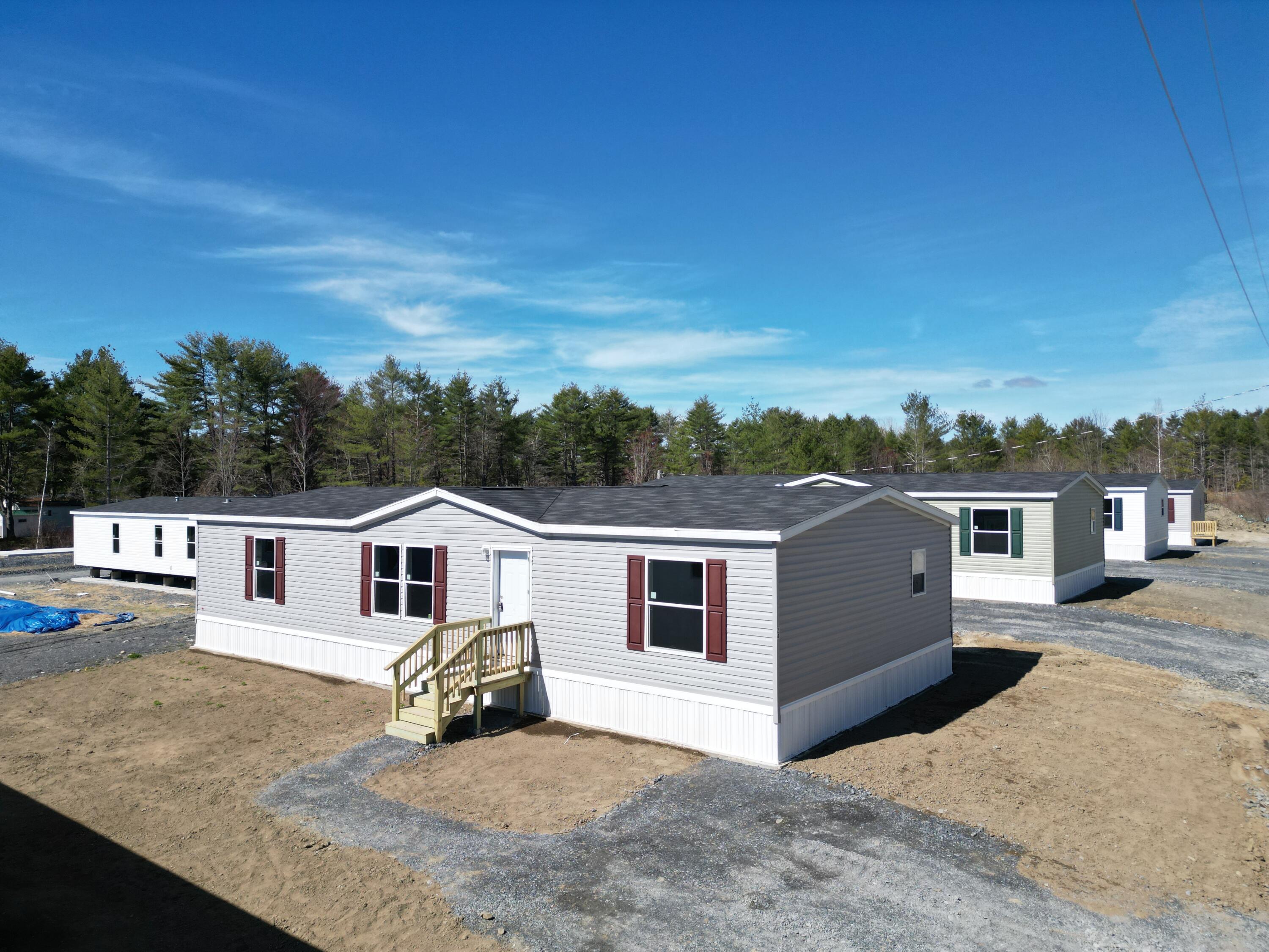 Amelia Ln, Waterville, ME 04901