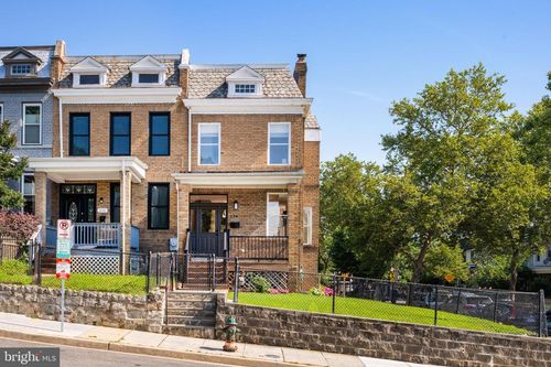 234 V St Ne, WASHINGTON, DC, 20002-1410 | Card Image