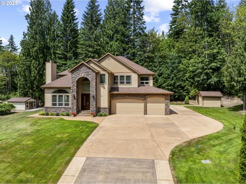 135 N 50th Ave, Longview, WA, 98632-9664 | Card Image