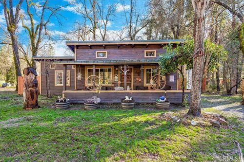 51354 Dorstan Dr, Oakhurst, CA, 93644-8650 | Card Image