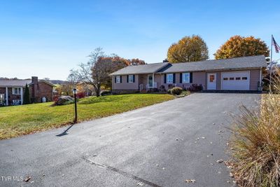 19373 Pleasant View Drive, House other with 3 bedrooms, 2 bathrooms and null parking in Abingdon VA | Image 3