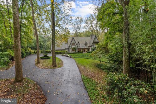 10205 Cedar Pond Dr, VIENNA, VA, 22182-2906 | Card Image