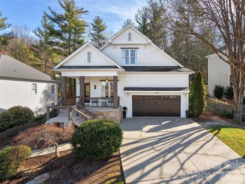 35 White Ash Dr, Asheville, NC, 28803-2491 | Card Image