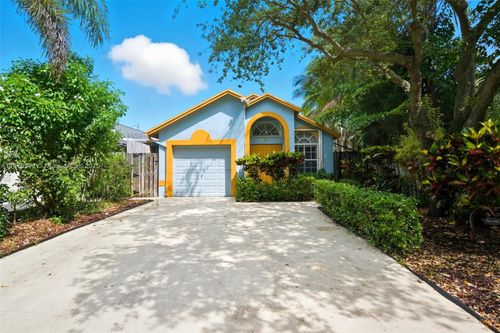 605 Sw 15th St, Fort Lauderdale, FL, 33315-1601 | Card Image