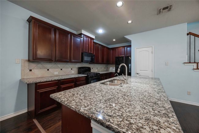 8901 Whitehead St, Townhouse with 4 bedrooms, 3 bathrooms and null parking in McKinney TX | Image 10
