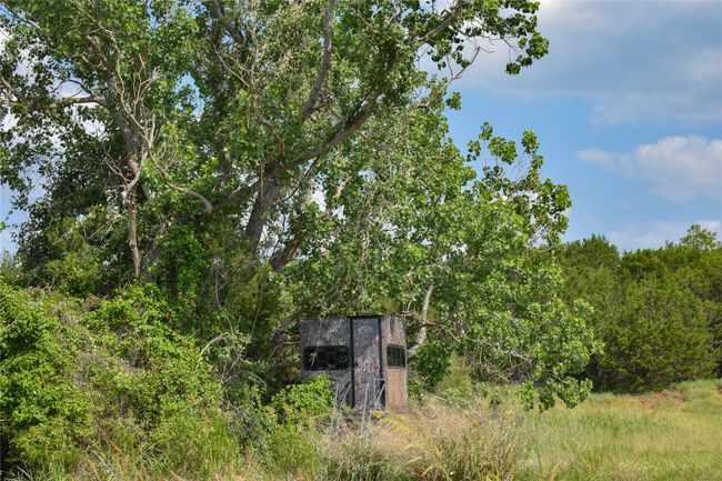 11001 Yankie Rd, Home with 3 bedrooms, 3 bathrooms and null parking in China Spring TX | Image 40