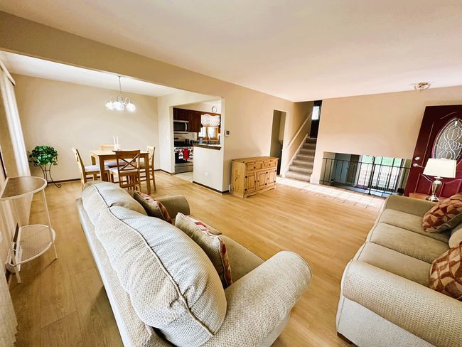 6941 W 106 Th Pl, House other with 3 bedrooms, 2 bathrooms and 4 parking in Worth IL | Image 8