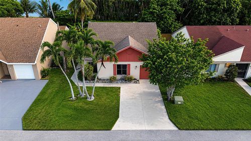 33 Peachtree Pl, Boynton Beach, FL, 33436-6765 | Card Image