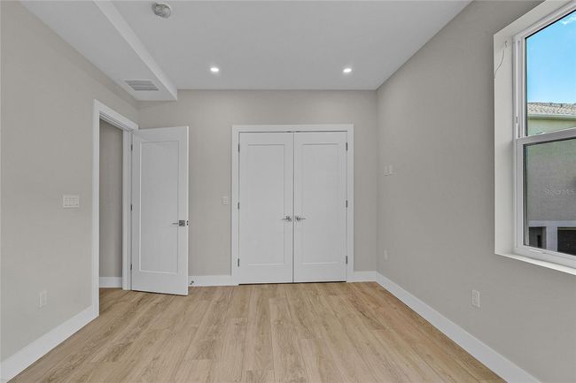 guest room | Image 27