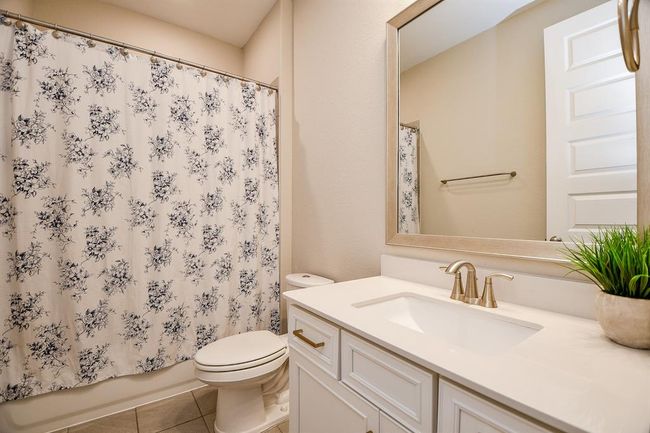2626 Summer Indigo Trl, House other with 5 bedrooms, 3 bathrooms and 2 parking in Pearland TX | Image 42