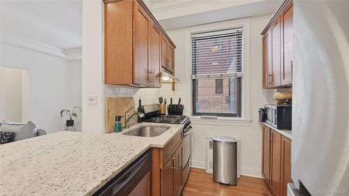 apt-2d-4489 Broadway, New York, NY, 10040-2494 | Card Image