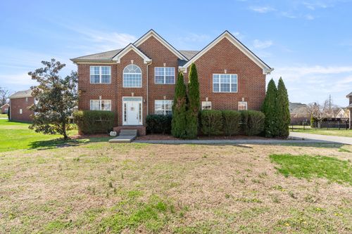115 Myrtlewood Ln, Hendersonville, TN, 37075-7214 | Card Image