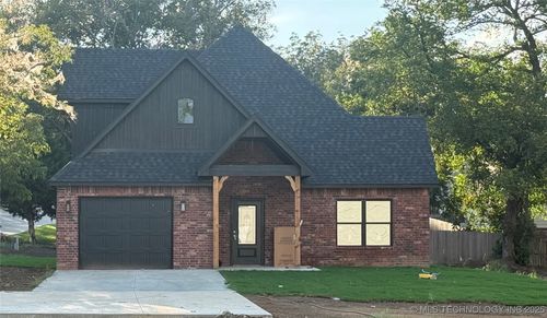 2006 W Driftwood Dr, Claremore, OK, 74017-4830 | Card Image