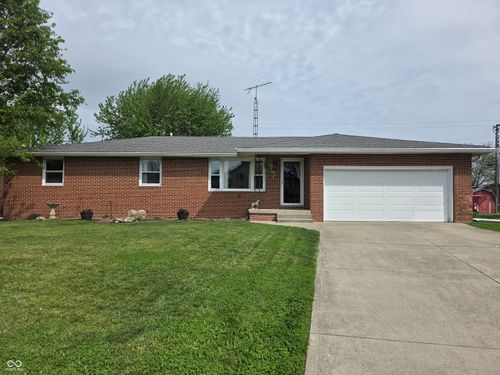 912 E Hendricks St, Greensburg, IN, 47240-2531 | Card Image