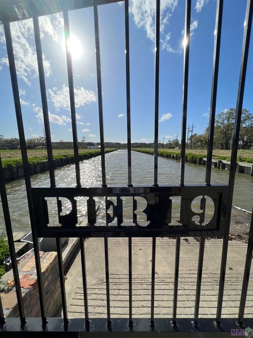 112 Pier 19 Dr, Pierre Part, LA, 70339 | Card Image