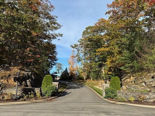 7 Ebs Cove Ln, Kennebunkport, ME, 04046-6557 | Card Image