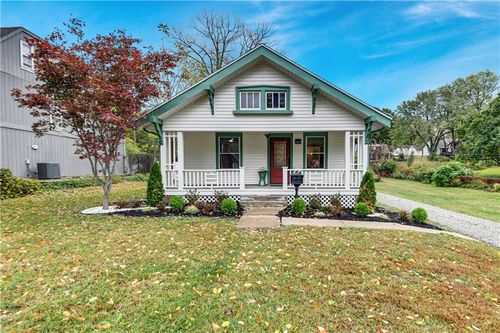 5809 Woodward St, Mission, KS, 66202-2140 | Card Image