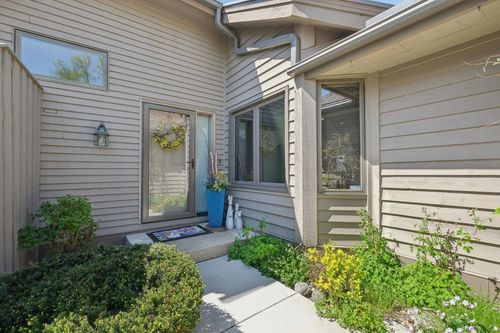 16415 Ellerdale Ln, Eden Prairie, MN, 55346-1414 | Card Image