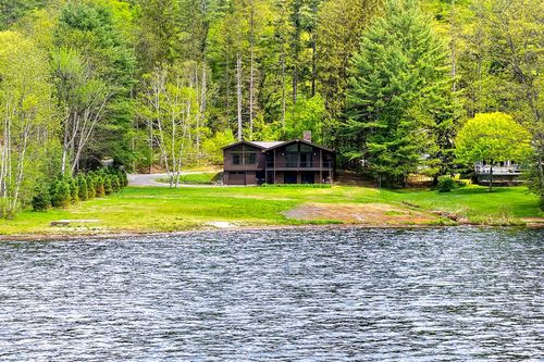 775 E Lake Rd, Ludlow, VT, 05149-9531 | Card Image