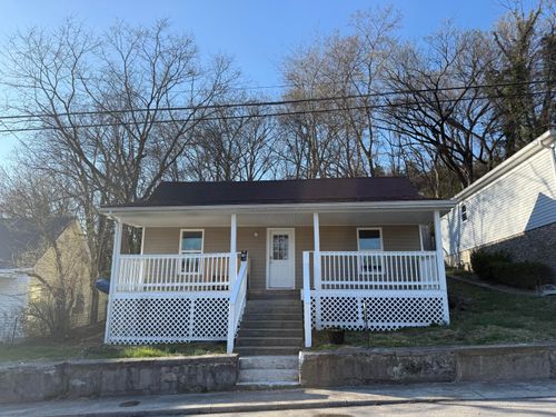 614 Polsgrove St, Frankfort, KY, 40601-1062 | Card Image