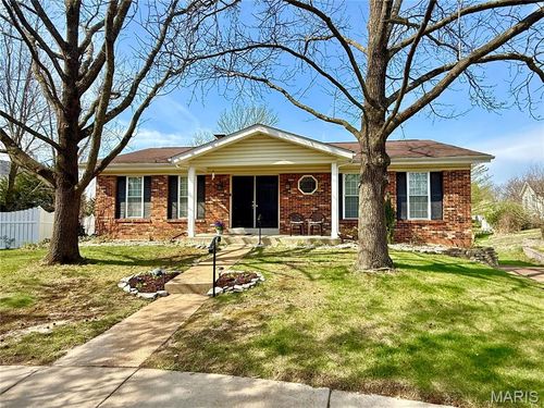 4726 Bramble Berry Dr, Saint Louis, MO, 63129-1741 | Card Image