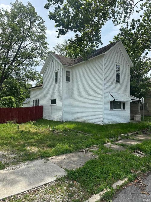 324 S Beacon St, Muncie, IN, 47305-2766 | Card Image
