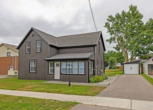 227 John St, Dutton, ON, N0L1J0 | Card Image
