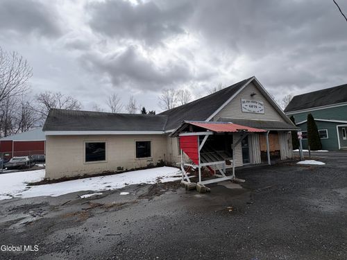 18 Leonard St, Gansevoort, NY, 12831-2061 | Card Image