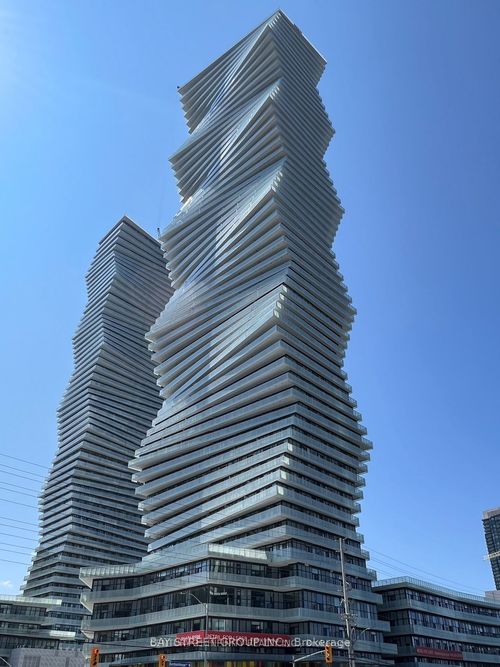 {{alt}} | Card Image